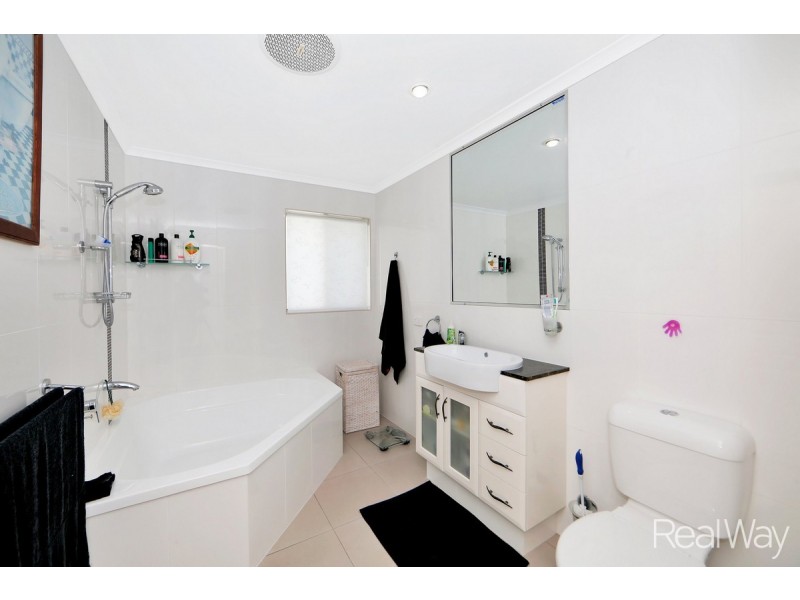 1/109 Davidson Street, Bargara QLD 4670