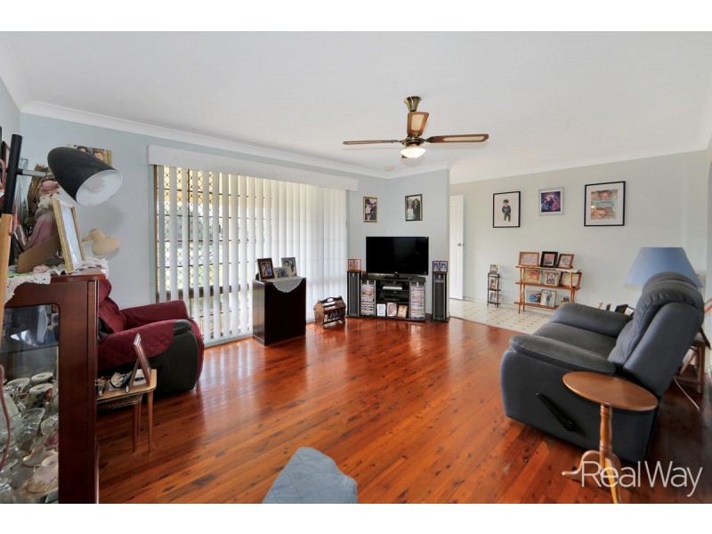 27 Sloane Street, Kalkie QLD 4670