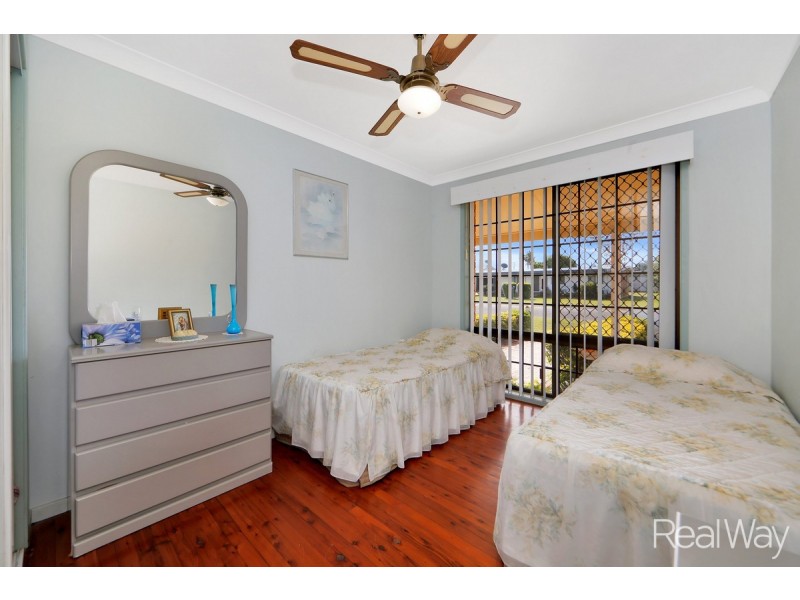 27 Sloane Street, Kalkie QLD 4670