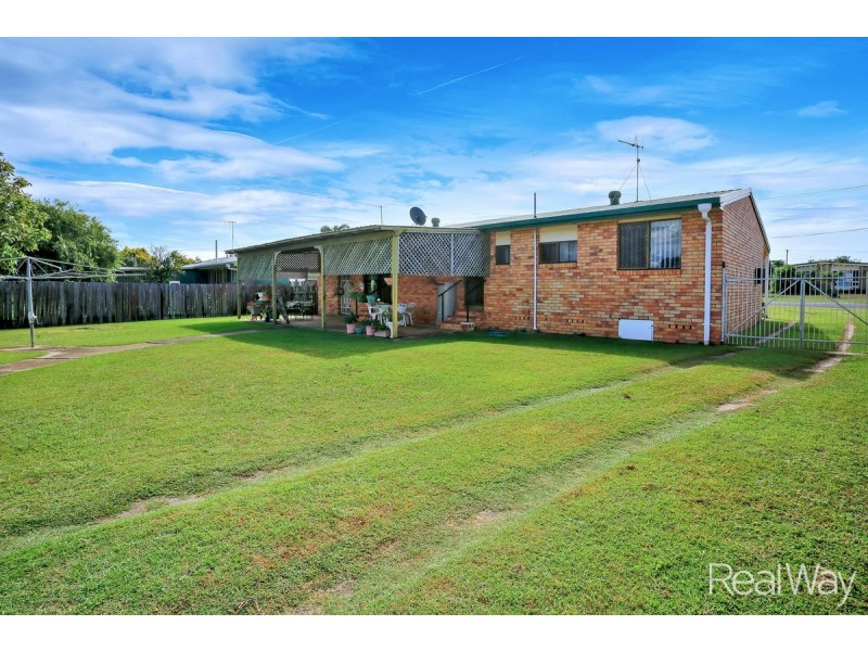27 Sloane Street, Kalkie QLD 4670
