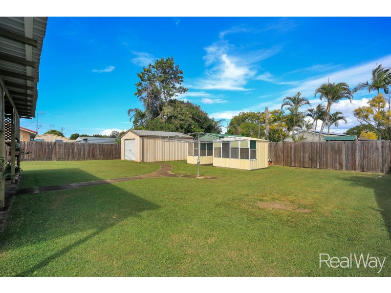 27 Sloane Street, Kalkie QLD 4670