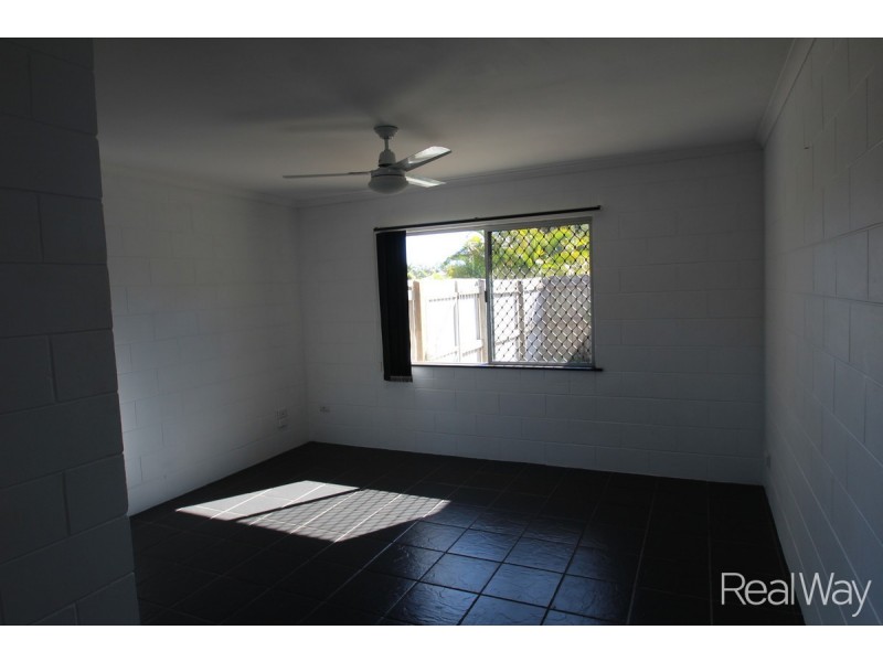 8 Schoch Street, Avenell Heights QLD 4670