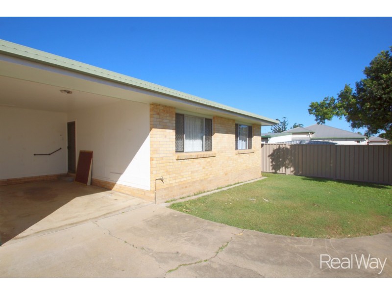 4/11 Robert Street, Bundaberg South QLD 4670