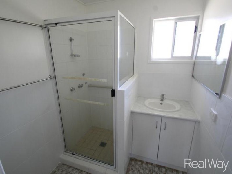 4/11 Robert Street, Bundaberg South QLD 4670