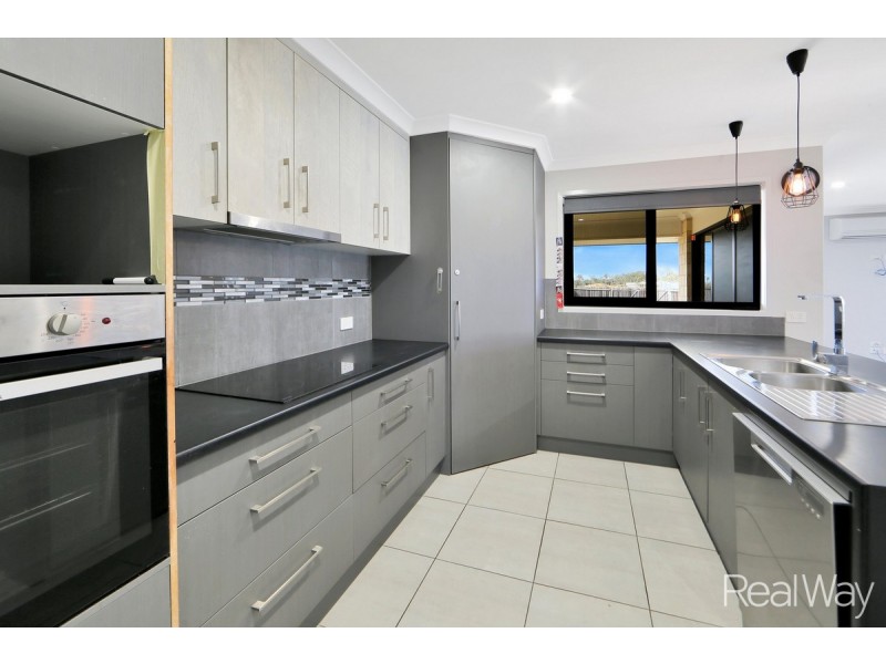 2 Venezia Court, Ashfield QLD 4670