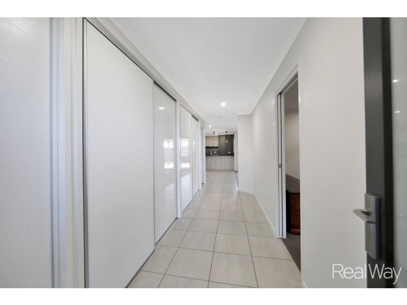 2 Venezia Court, Ashfield QLD 4670