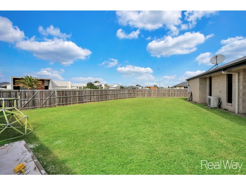 2 Venezia Court, Ashfield QLD 4670