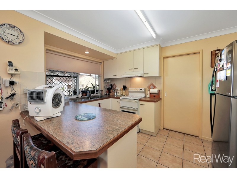 6 Aymone Close, Avoca QLD 4670