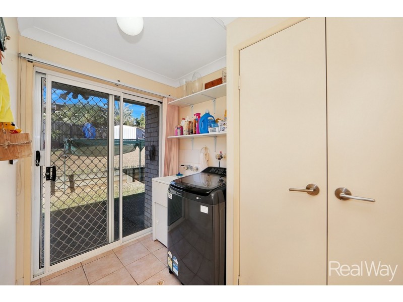 6 Aymone Close, Avoca QLD 4670