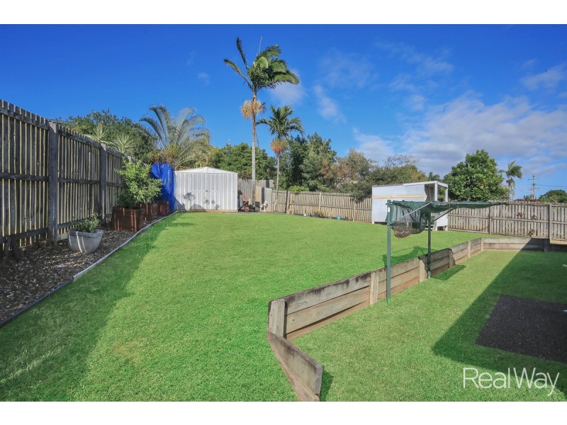 6 Aymone Close, Avoca QLD 4670