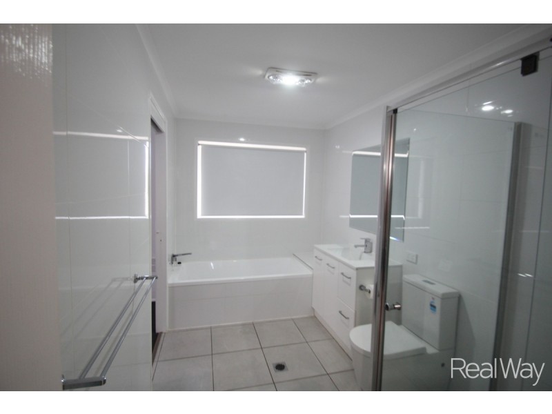 4 Berghofer Drive, Kepnock QLD 4670