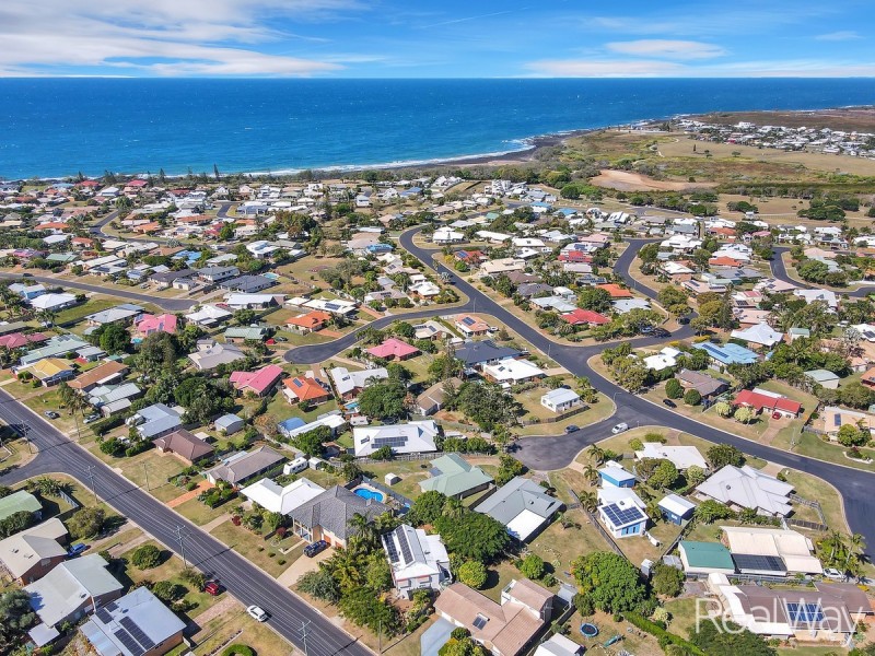 59 Wilfred Street, Bargara QLD 4670