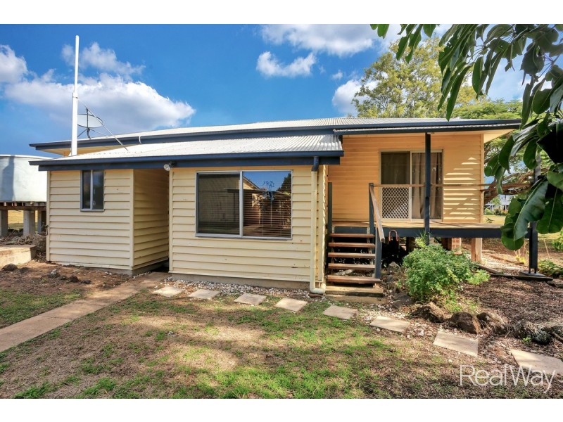 15 Corser Street, Burnett Heads QLD 4670