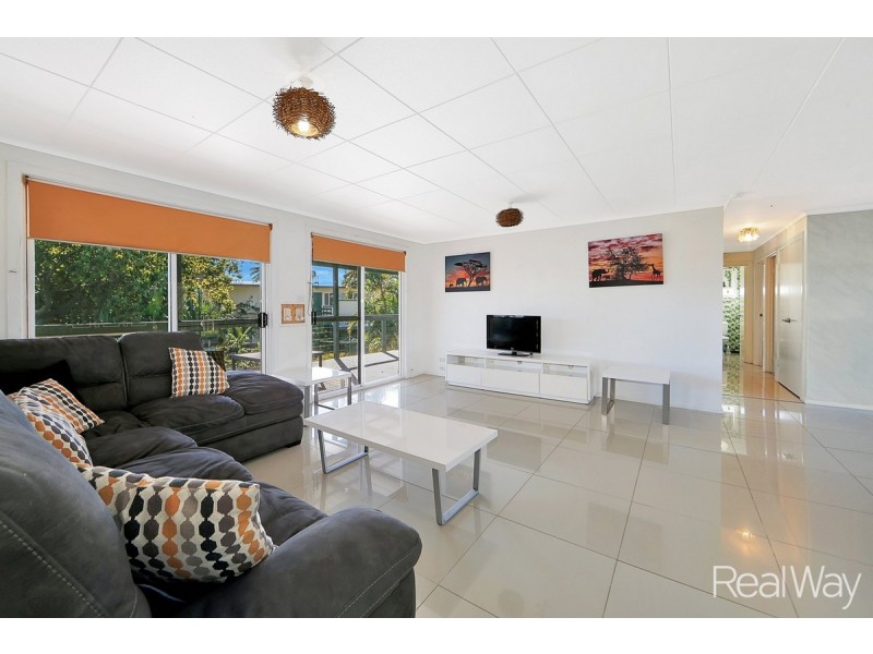 12 Poinciana Court, Moore Park Beach QLD 4670