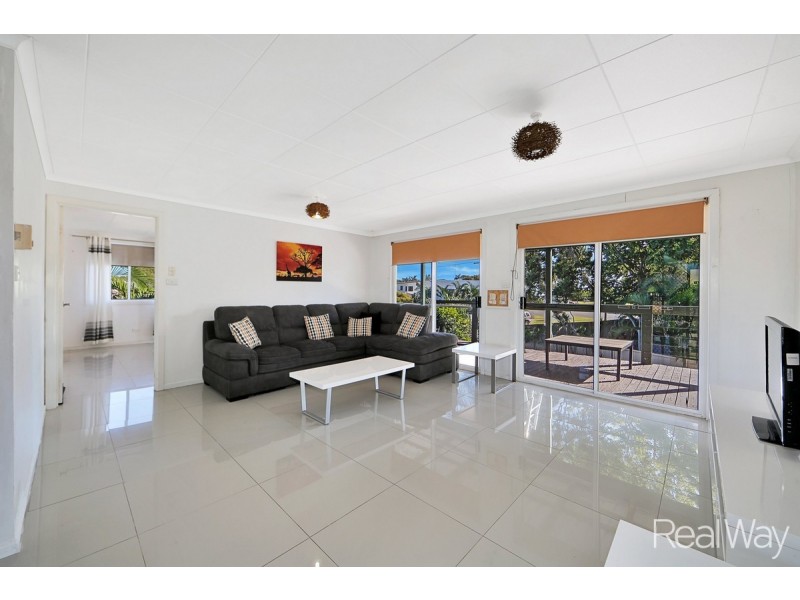 12 Poinciana Court, Moore Park Beach QLD 4670