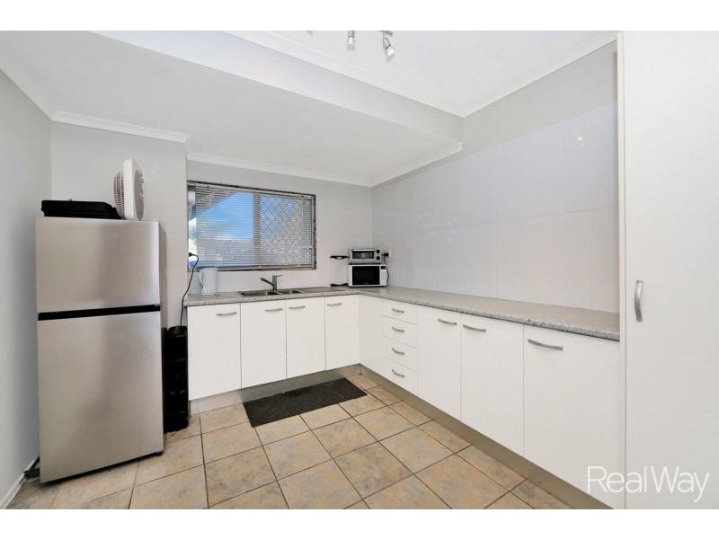 12 Poinciana Court, Moore Park Beach QLD 4670