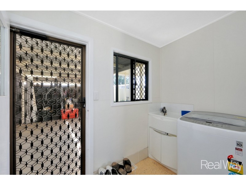 21 Avenell Street, Avenell Heights QLD 4670