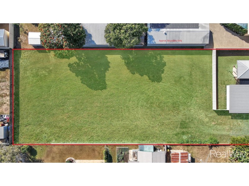 21 Avenell Street, Avenell Heights QLD 4670