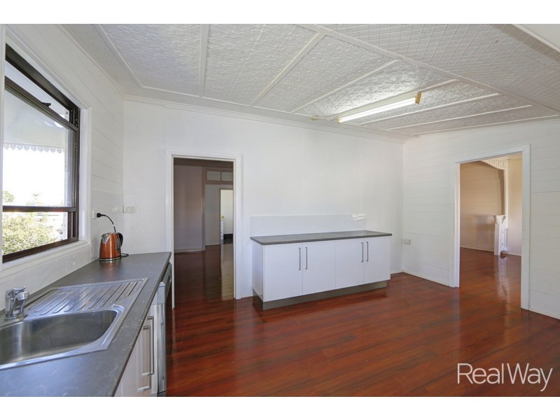 1 Blamey Street, Avenell Heights QLD 4670