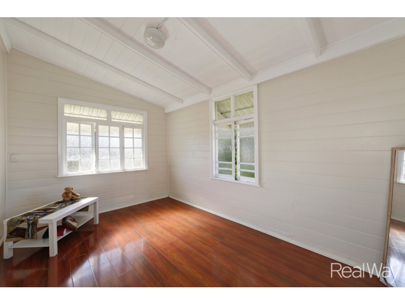 1 Blamey Street, Avenell Heights QLD 4670