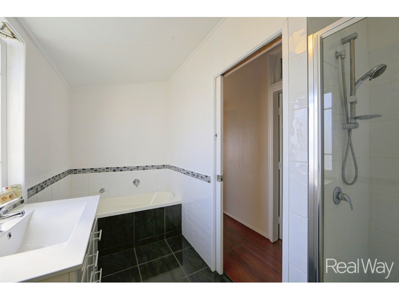 1 Blamey Street, Avenell Heights QLD 4670