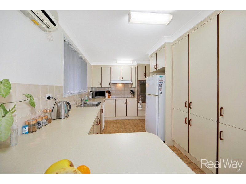 13 Meghan Crescent, Qunaba QLD 4670