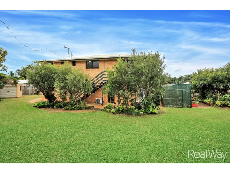 13 Meghan Crescent, Qunaba QLD 4670