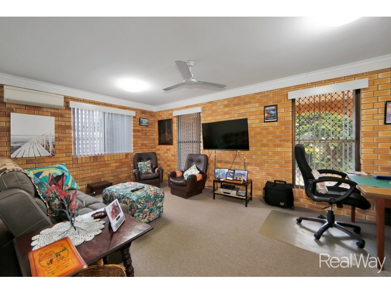 13 Meghan Crescent, Qunaba QLD 4670