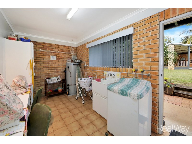 13 Meghan Crescent, Qunaba QLD 4670