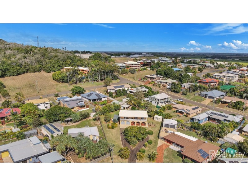 13 Meghan Crescent, Qunaba QLD 4670