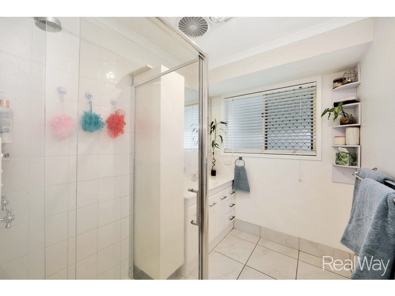 52 Ocean Street, Burnett Heads QLD 4670