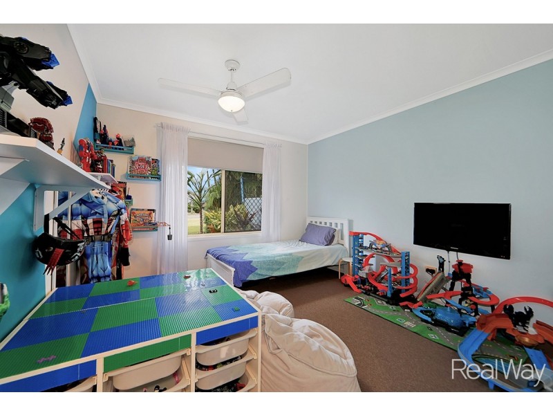 52 Ocean Street, Burnett Heads QLD 4670