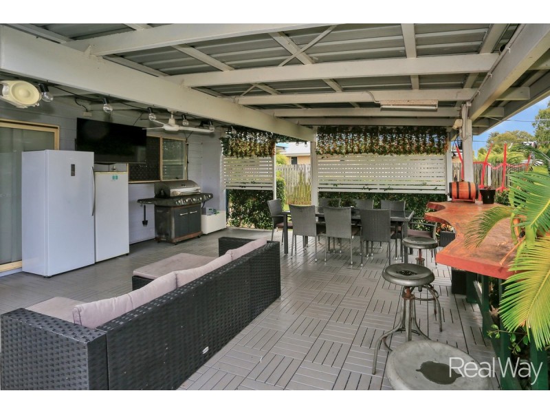 52 Ocean Street, Burnett Heads QLD 4670