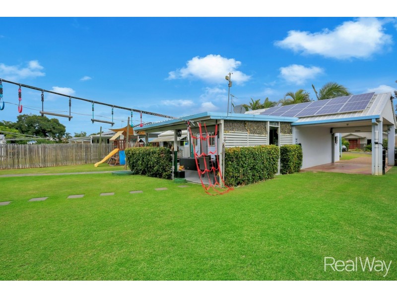 52 Ocean Street, Burnett Heads QLD 4670