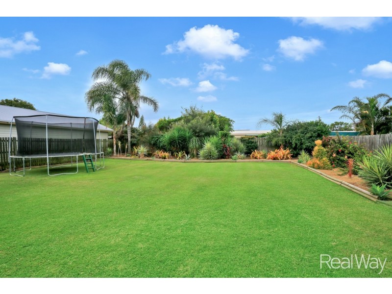 52 Ocean Street, Burnett Heads QLD 4670