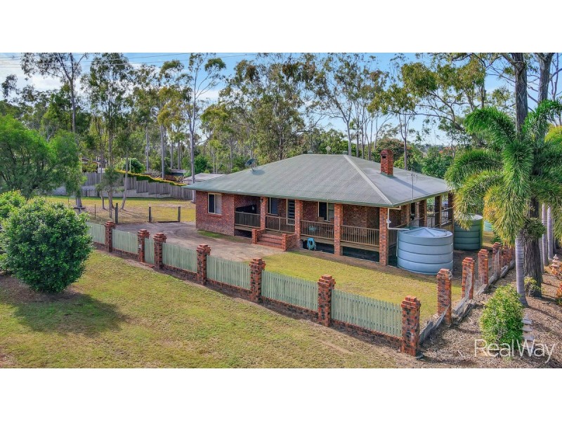 105 Woods Road, Sharon QLD 4670