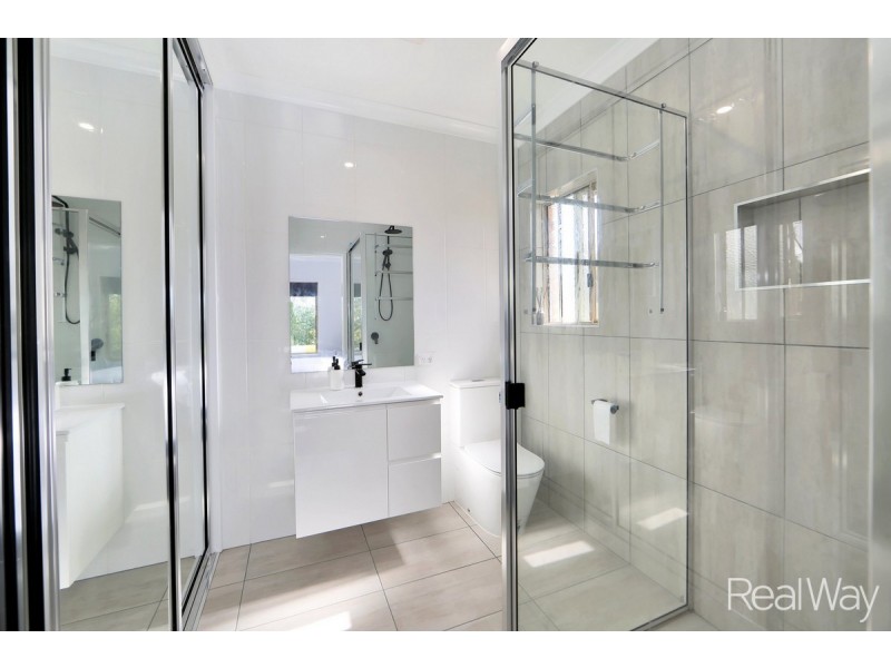 105 Woods Road, Sharon QLD 4670