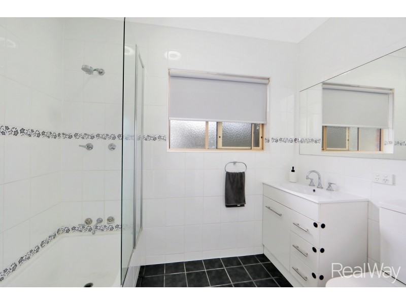 105 Woods Road, Sharon QLD 4670