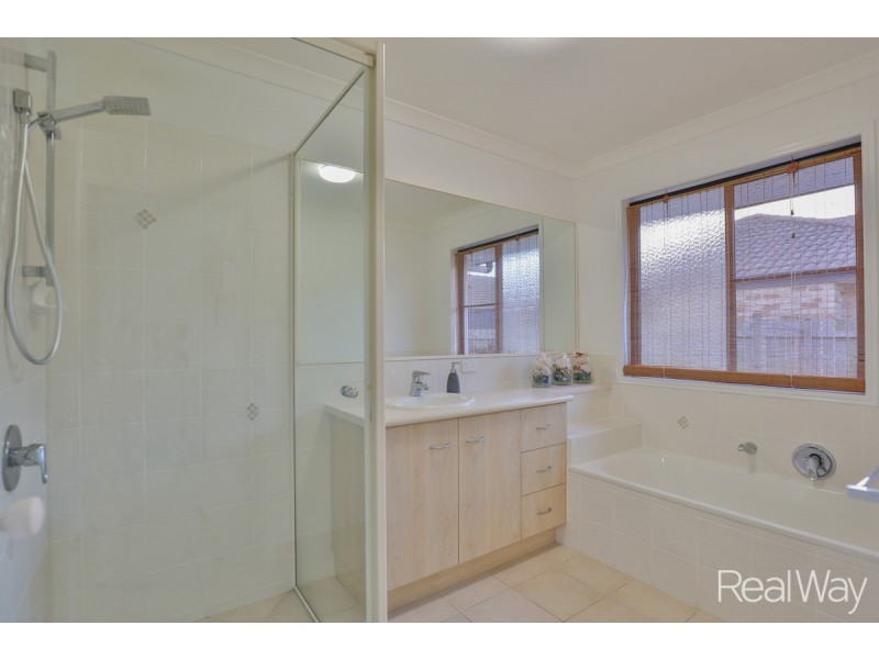 8 Luke Court, Bargara QLD 4670