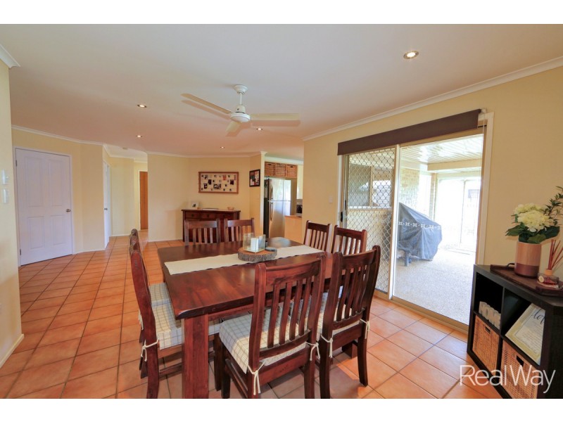 15 Pettigrew Drive, Kalkie QLD 4670