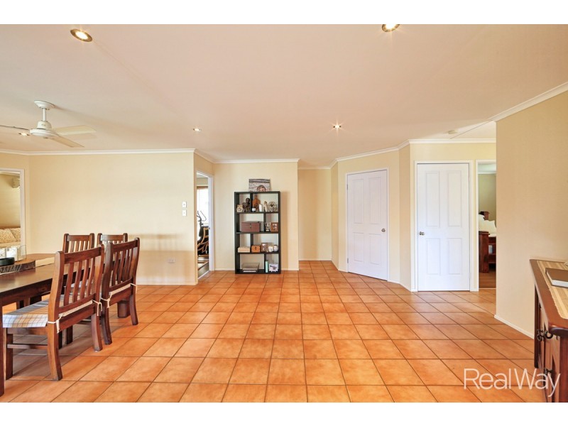 15 Pettigrew Drive, Kalkie QLD 4670