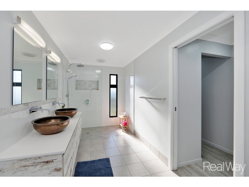 3 Mitchell Street, Elliott Heads QLD 4670