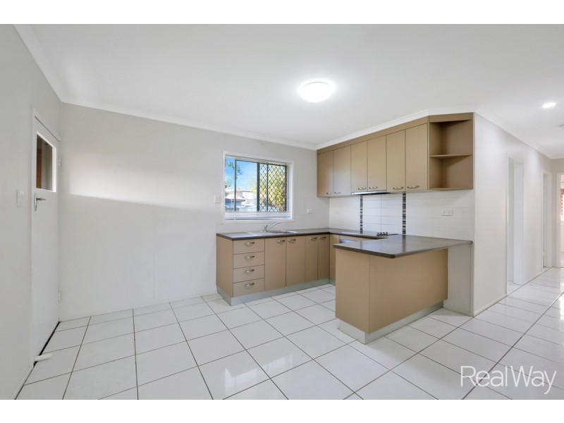24 Fairymead Road, Bundaberg North QLD 4670