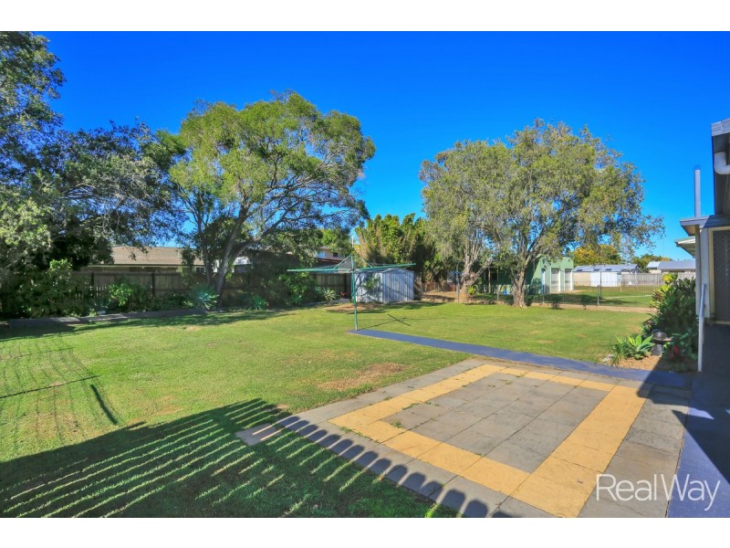 24 Fairymead Road, Bundaberg North QLD 4670