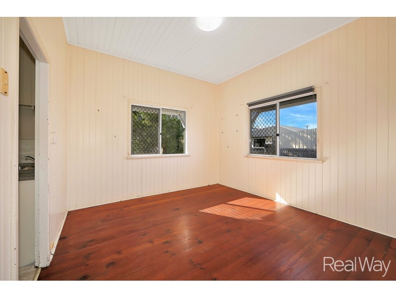 28 Powers Street, Bundaberg West QLD 4670