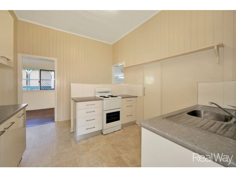 28 Powers Street, Bundaberg West QLD 4670
