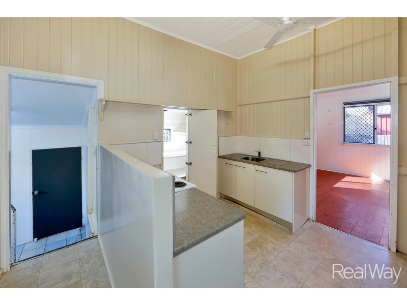 28 Powers Street, Bundaberg West QLD 4670