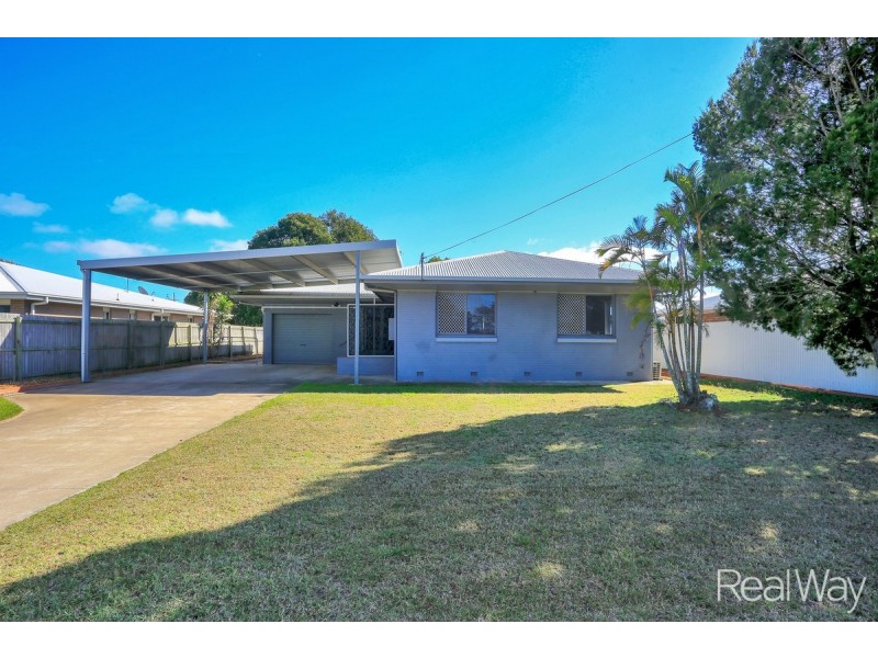 1 Lovers Walk, Thabeban QLD 4670