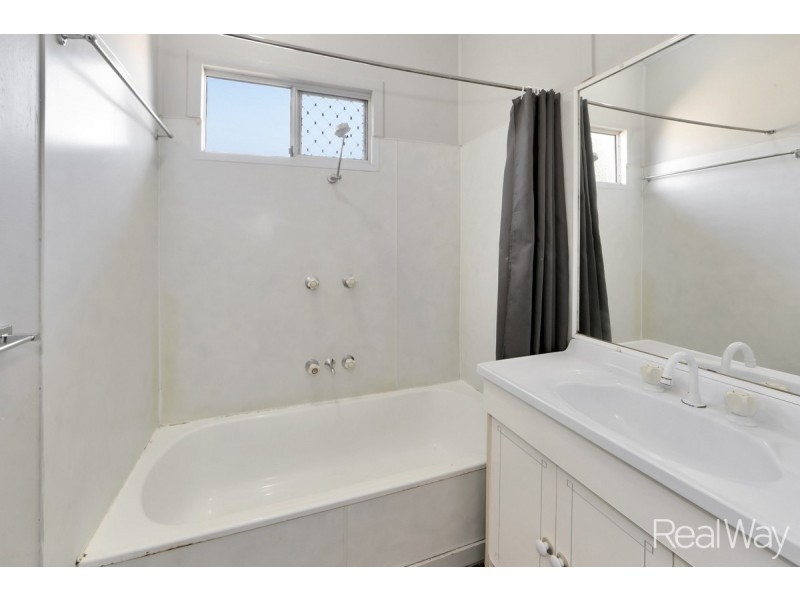 150 Byrne Street, Millbank QLD 4670