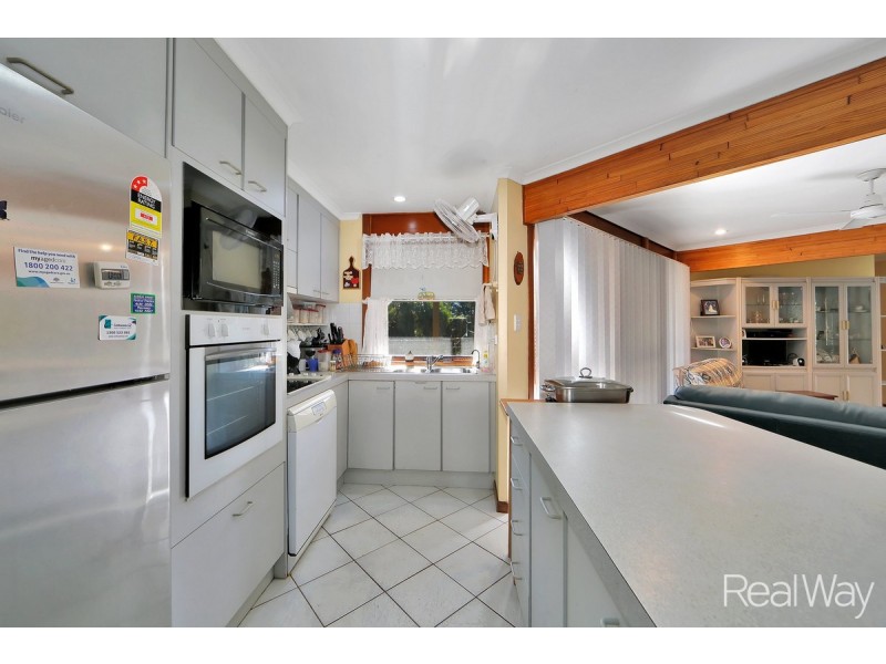 24 Mullers Road, Avondale QLD 4670